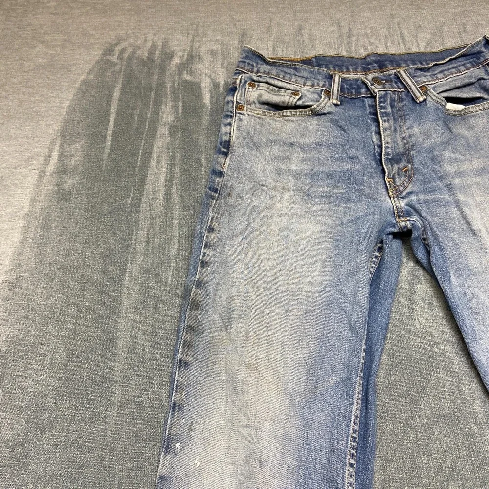 Levi's 514 Jeans Men 30x32 Blue Denim Light Wash Everyday Wear Straight Fit Cozy